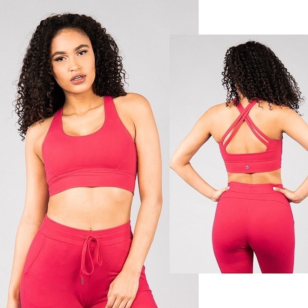 BuffBunny Rosa Med-High Support Strappy Back Soft Sports Bra / Raspberry Sz S